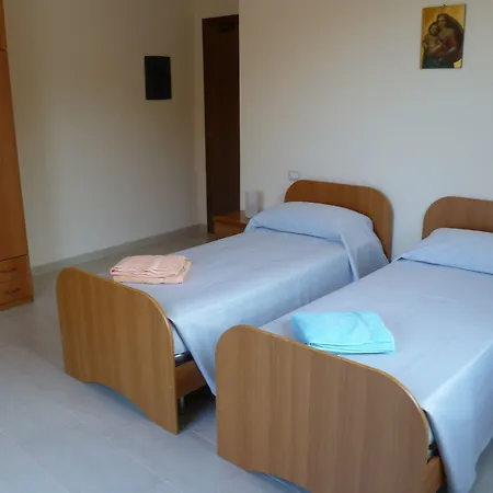 Hotel Domus Nazarena *